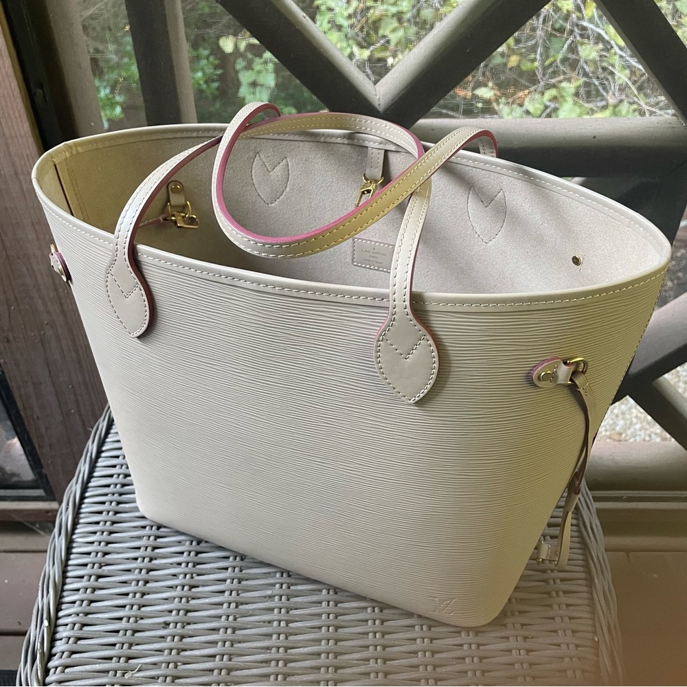 Louis Vuitton Neverfull MM in Epi Galet with Pochette